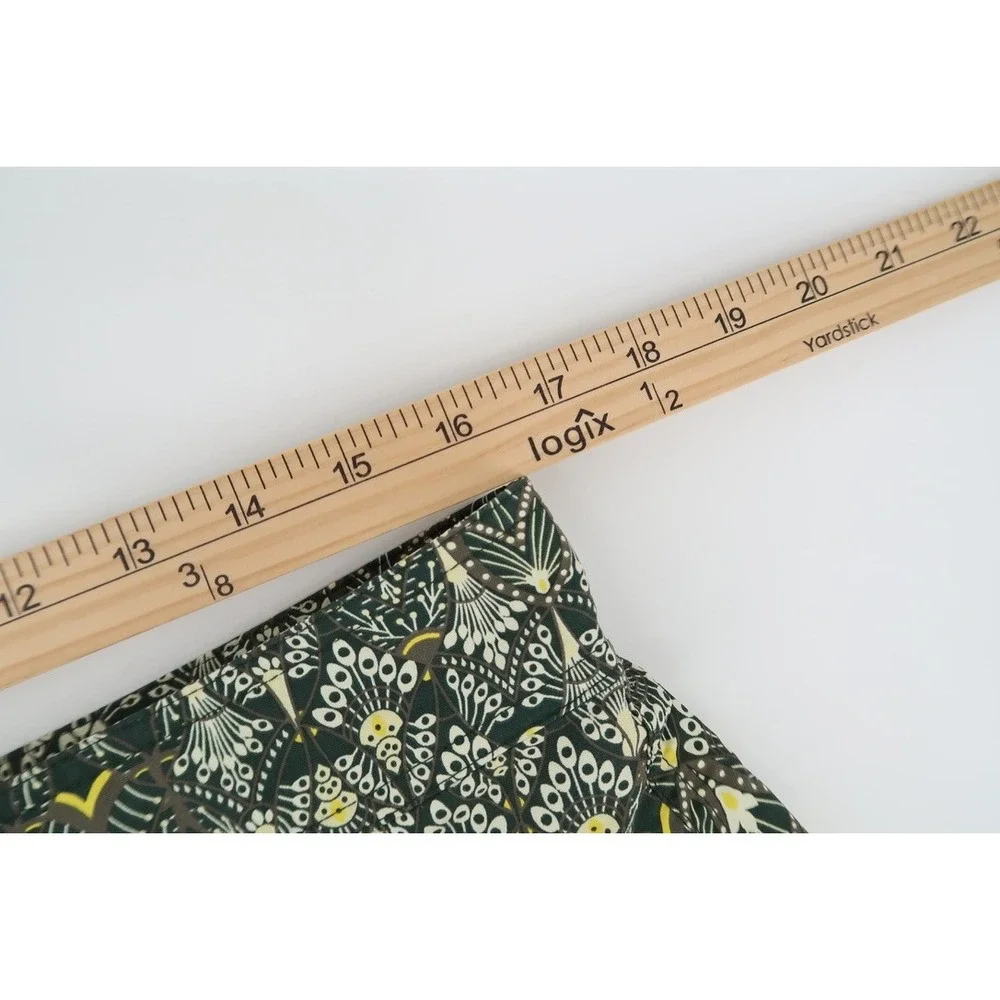 Patagonia Wavefarer Board Shorts Men 32 Green Geometric Maharaja 86556